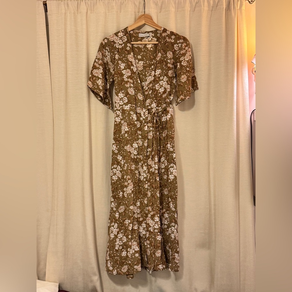 Faithfull the Brand Tan and Cream Floral Wrap Midi Dress, L - Picture 4 of 13